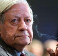 Изписаха от болницата 96-годишния бивш канцлер на Германия Хелмут Шмит