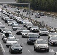 Рекордни задръствания по пътищата на Франция