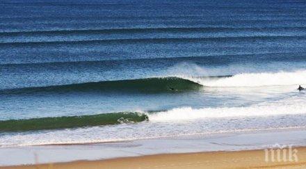 идеално време плаж никъде черноморието мъртво вълнение