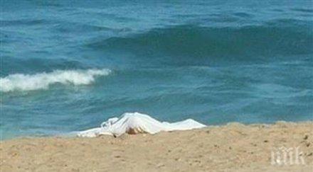 руснак удави варненско трупът изплува плаж хотел двама спасители болница нагълтали вода снимка