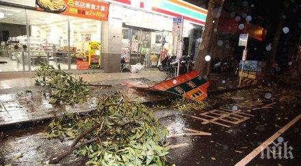 тайфунът суделор прогони 160 000 китай