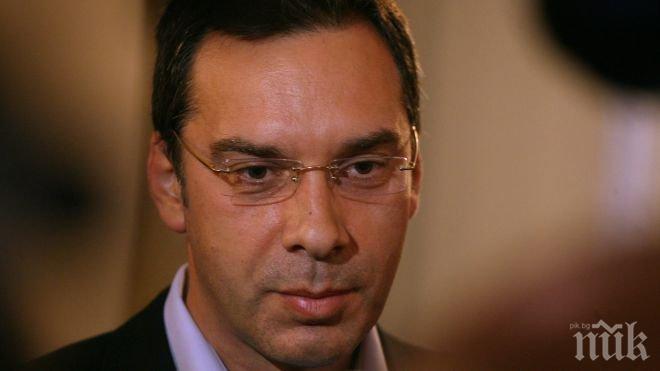 Димитър Николов: Моите съболезнования, семейство Плевнелиеви