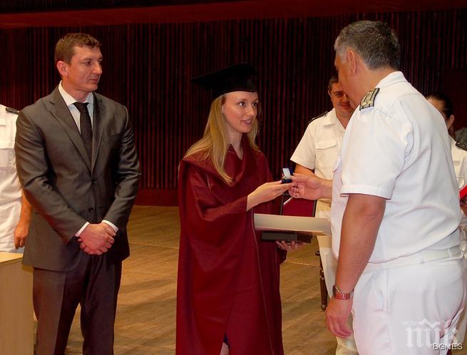 206 студенти от Випуск 2015 на ВВМУ Н. Й. Вапцаров получиха дипломи