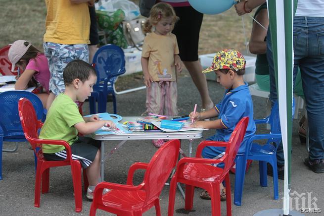 Лятна читалня за деца Зелени библиотеки отвори в Южния парк