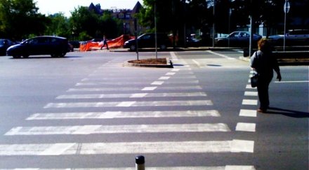 бмв блъсна дядо