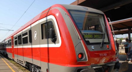 москва дава $800 млн кредит железници сърбия