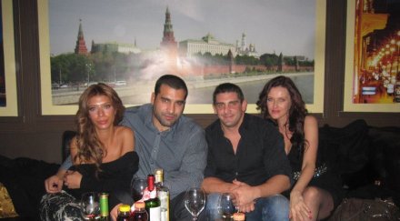 гаджетата багата гледат кучето русата златка