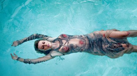 мерилин менсън пали българка ефир