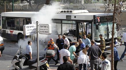 кола водещ мафиот избухна тел авив