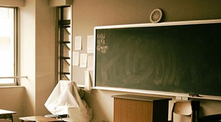 годишна окраде учителката своя съученичка