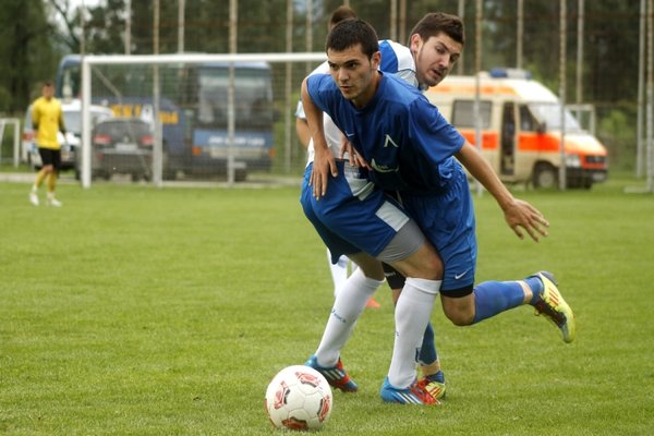 Левски засили младок в Ботев (Вр), събира пари за пострадал