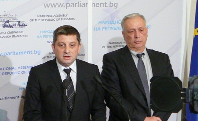 Няма да наказват отцепниците от ГЕРБ, агитиращи за „Белене“