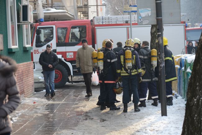 Първо в ПИК: Пожар в училище Панчо Владигеров в столицата, евакуираха децата