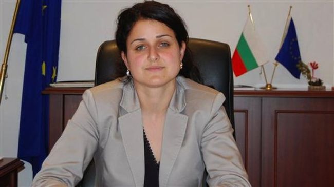 Зам.-министърката от Дюнигейт: Не съм в конфликт на интереси!