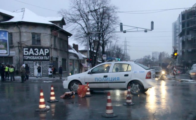 Блъснаха дядо на Околовръстното