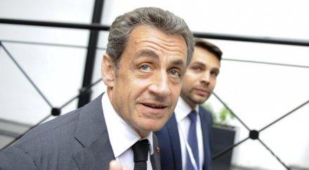 разследват собственик хотел посещаван саркози