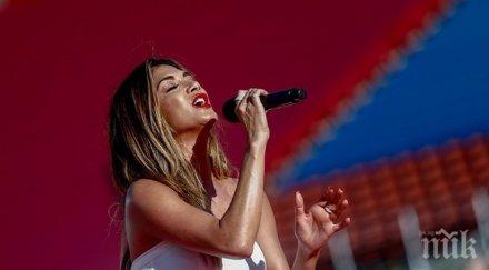 шерцингер утешавала мъката хамилтън песни новата изгора