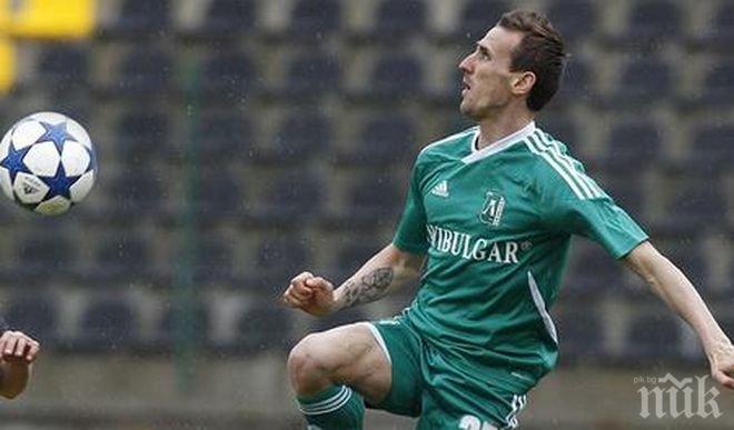 Минев отговори на Кукоч: Щях да му нося вода и обувките на скамейката, можеше и възглавница