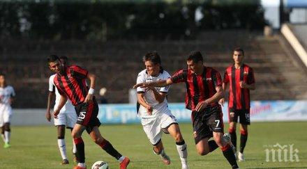 шефът локо вадя отбора група уволнявам всички