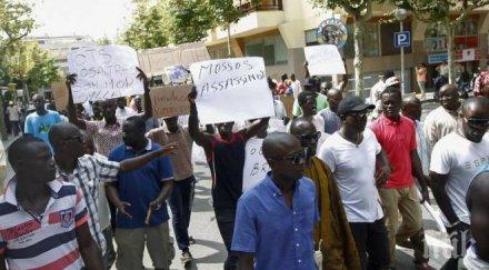 напрежението испания ескалира ранени бурен протест африканци