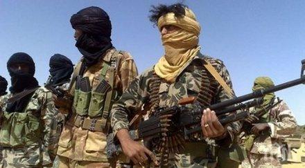 двама полицаи убити автогара мали