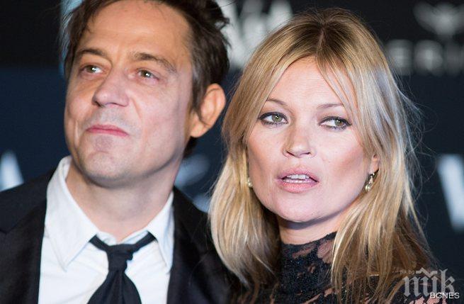 Kейт Мос прави последен опит да спаси брака си