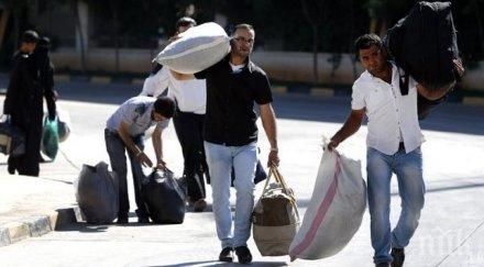 турция спира трафикантите италия пробиват гърция