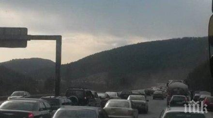 военни машини задръстят участъци хемус нощ