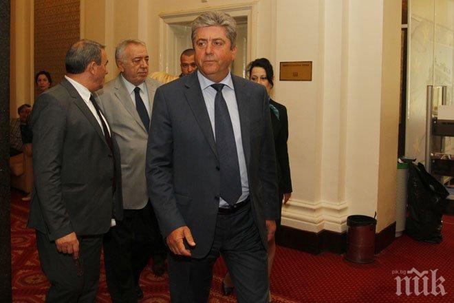Сметната палата обяви депутатите, излъгали държавата. Хората на Първанов първенци! Сметната палата обяви депутатите, излъгали държавата. Хората на Първанов първенци!