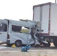Последиците от тежката катастрофа с български бус в Германия: Единият от оцелелите е в кома, животът на другия е извън опасност
