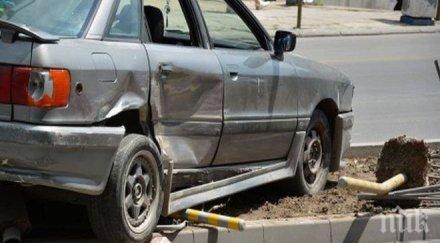 тежка катастрофа насред варна три коли удариха трима болница