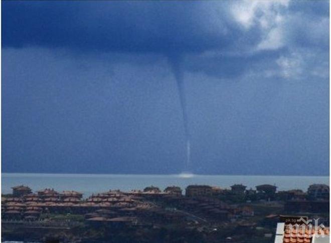 Изненада! Торнадо се завихри над Охридското езеро