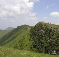 Спасителите към любителите планинари: Използвайте летните пътеки, защото дебнат смъртоносни опасности

