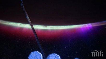 снимаха полярното сияние космоса