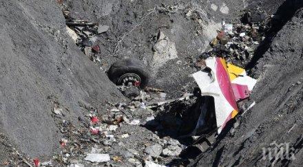 спасителни екипи достигнали мястото катастрофата самолета остров папуа