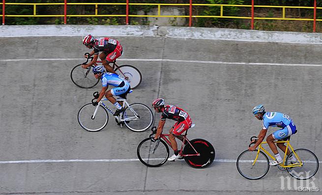 Цар Симеон 1898 се върна с шампионска и 4 вицешампионски титли от държавното на писта