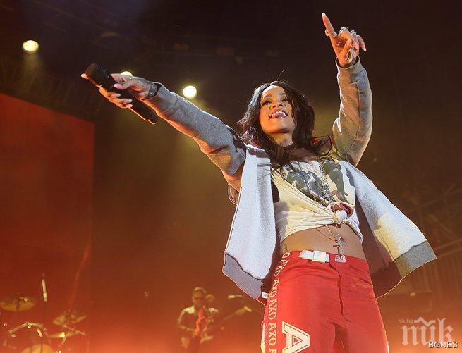 Риана отрече слухове за нова любов