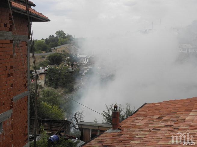 Огнен ад край Пловдив! Възрастна жена загина при пожар в лятна кухня 
