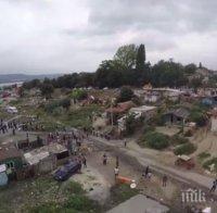 Ексклузивно видео от дрон! Вижте пораженията след събарянето на ромските бараки в 