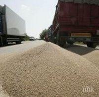 Възстановено е движението по пътя София-Самоков край язовир Пасарел
