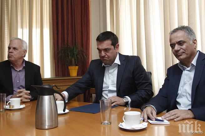 Гръцки министър призова към предсрочни избори