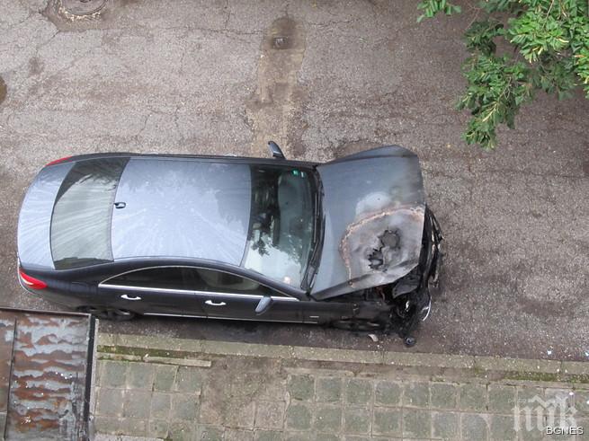 Мерцедес изгоря в Русе