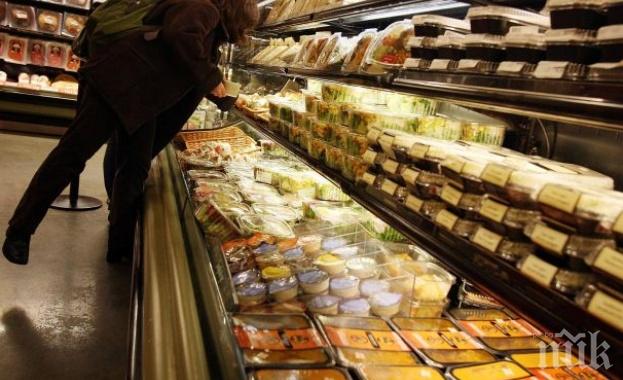 Супермаркети наемат бежанци
