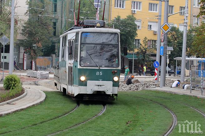 Пуснаха движението през Руски паметник