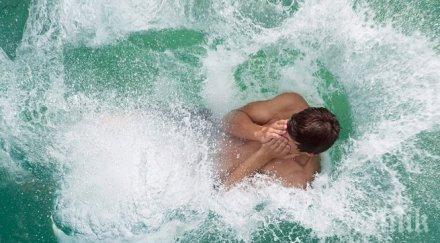 висящ басейн съедини въздуха две сгради лондон