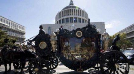 мутренски времена погребаха римски мафиот позлатена колесница музиката кръстникът