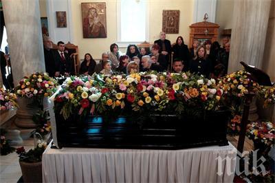 Погребението на предполагаем мафиот предизвика гневна реакция в Рим