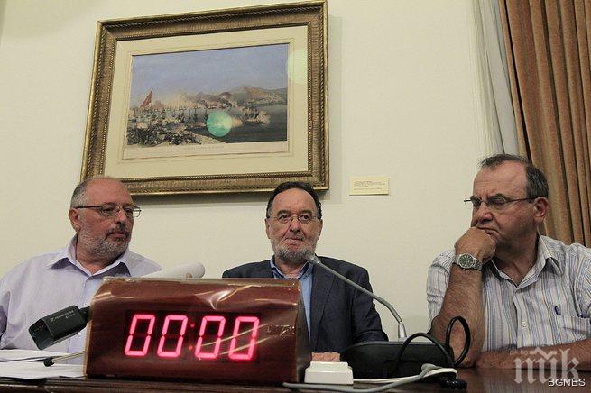 Ципрас отвърна с критика на отцепниците 