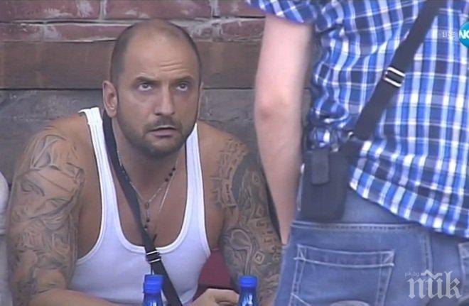 Бесен скандал в Къщата на Биг брадър! Цецо изригна срещу Братухчев: Ти п*шки ли си правиш с мен, бе?! Богданов пък скочи на ромката Рени (обновена)