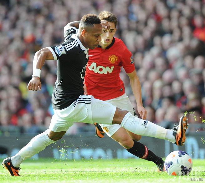 Виктор Уаняма подаде молба за трансфер